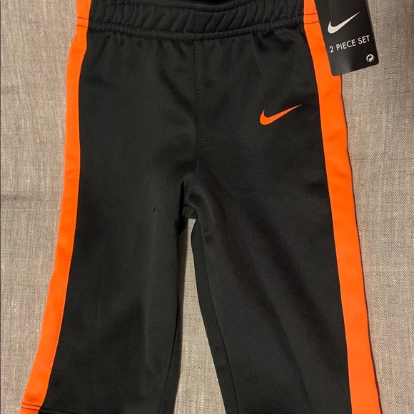 Nike Track Suit -12 Months -NEW with tags - Picture 4 of 4